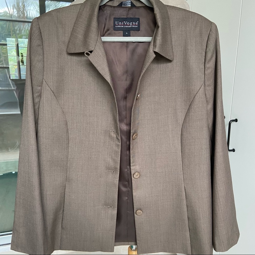 Uni Vogue Tan Minimalist Wool Blend Blazer size 16